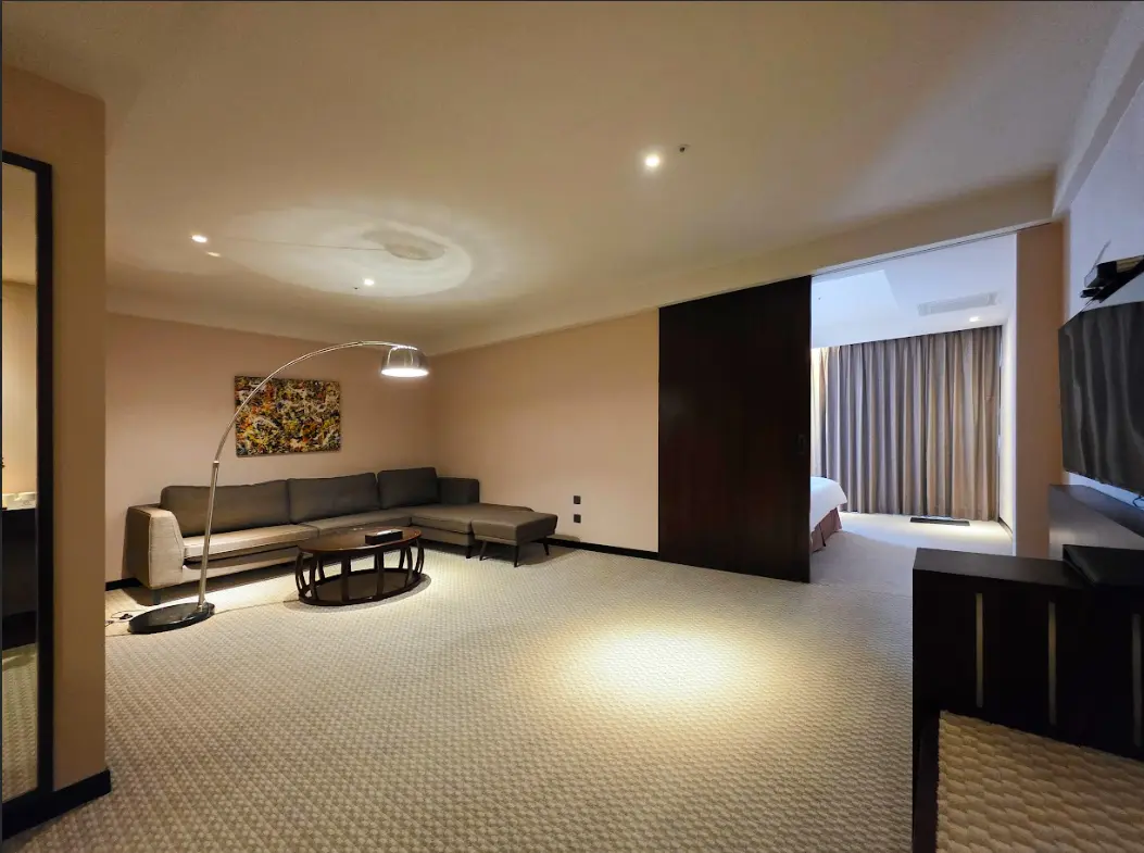 歡享雀客家庭套房(露台) SCDB