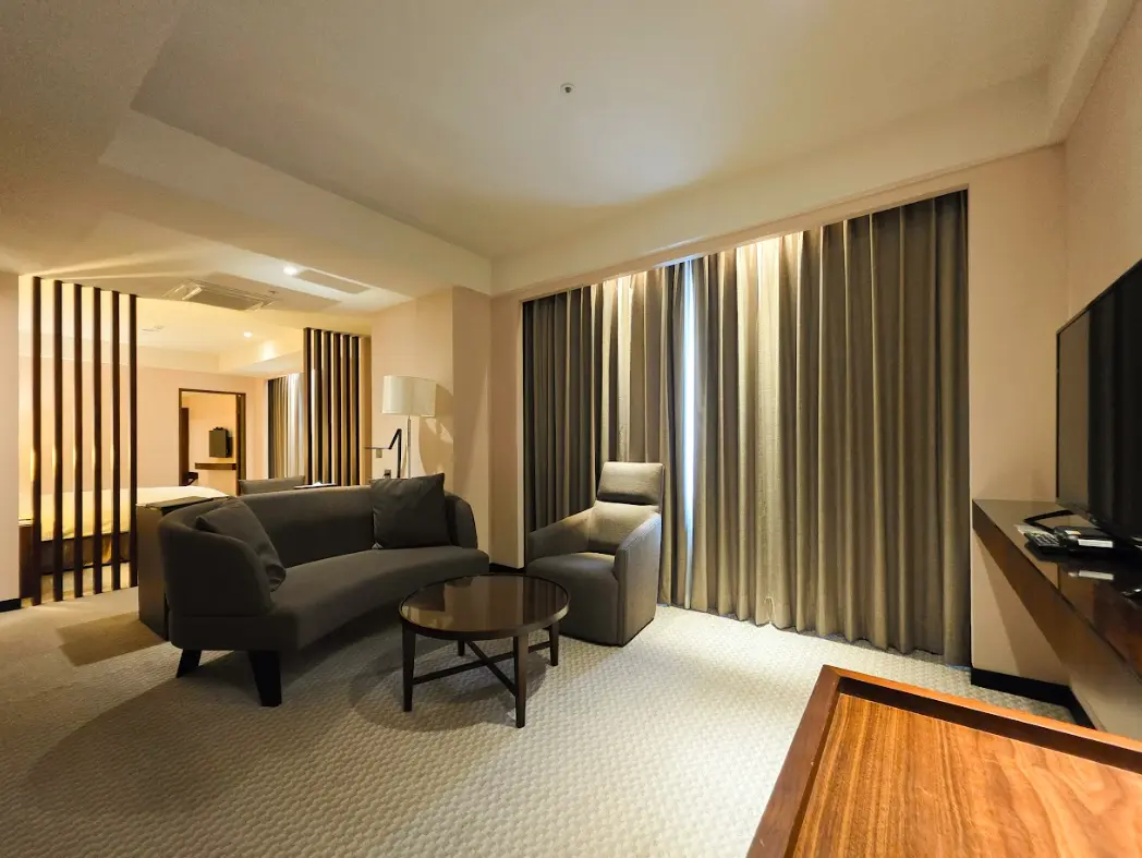 雀緻家庭套房(一大二小床) SCDT